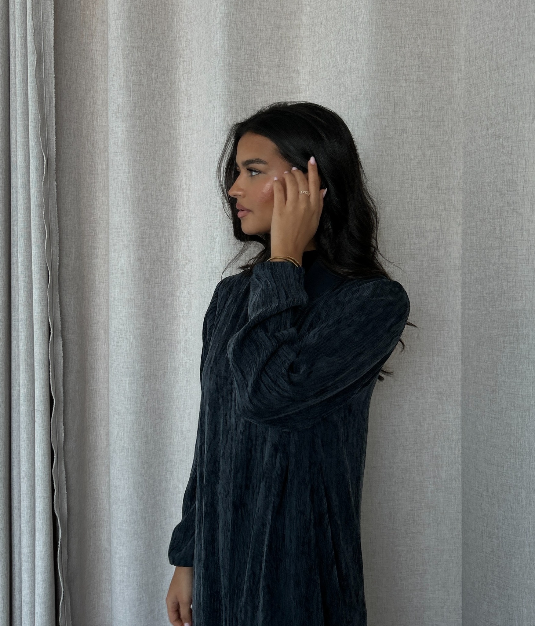Black Pleated Abaya